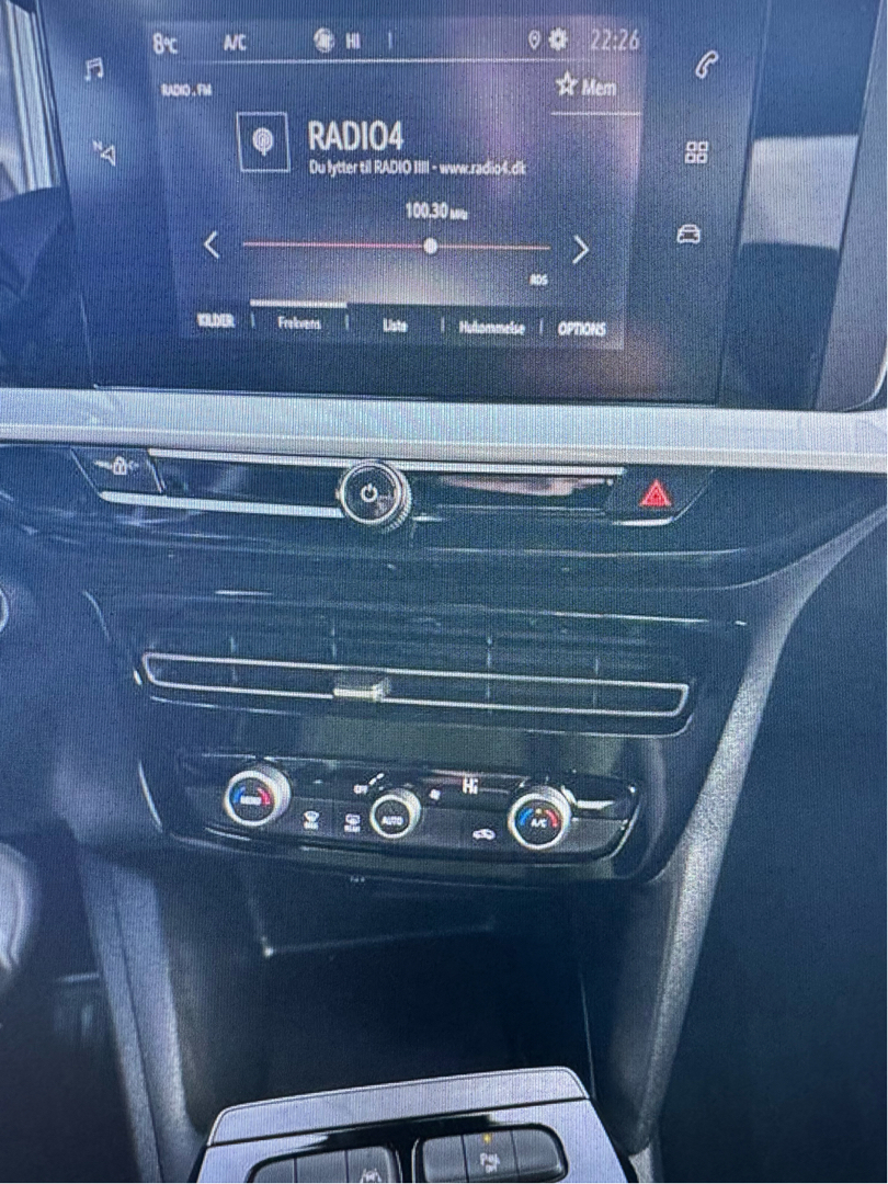 Grøn Opel Mokka-e fra 2023