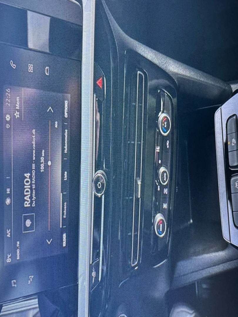 Grøn Opel Mokka-e fra 2023