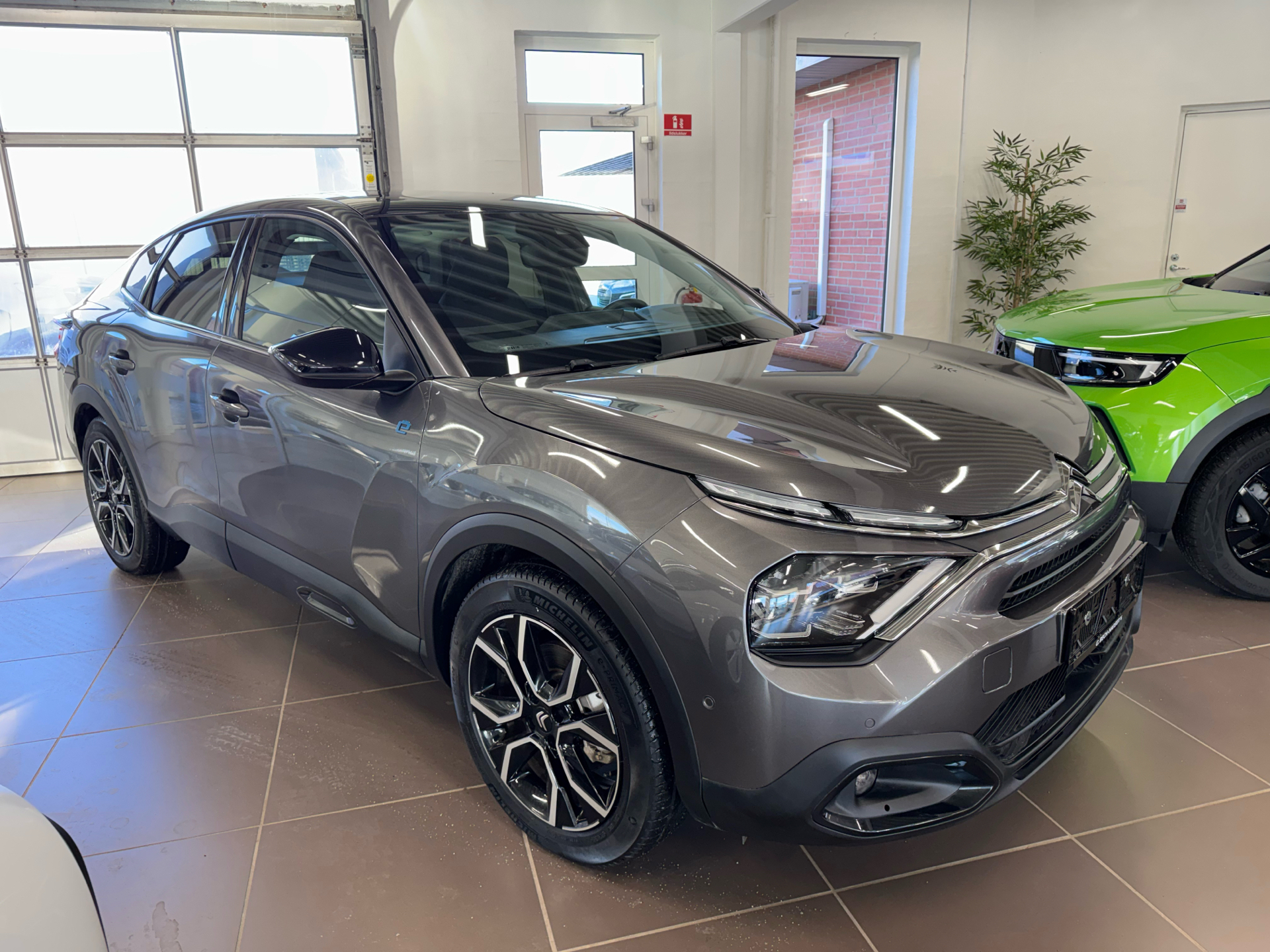 Citroën ë-C4 X EL Shine Pack 136HK 5d Aut.