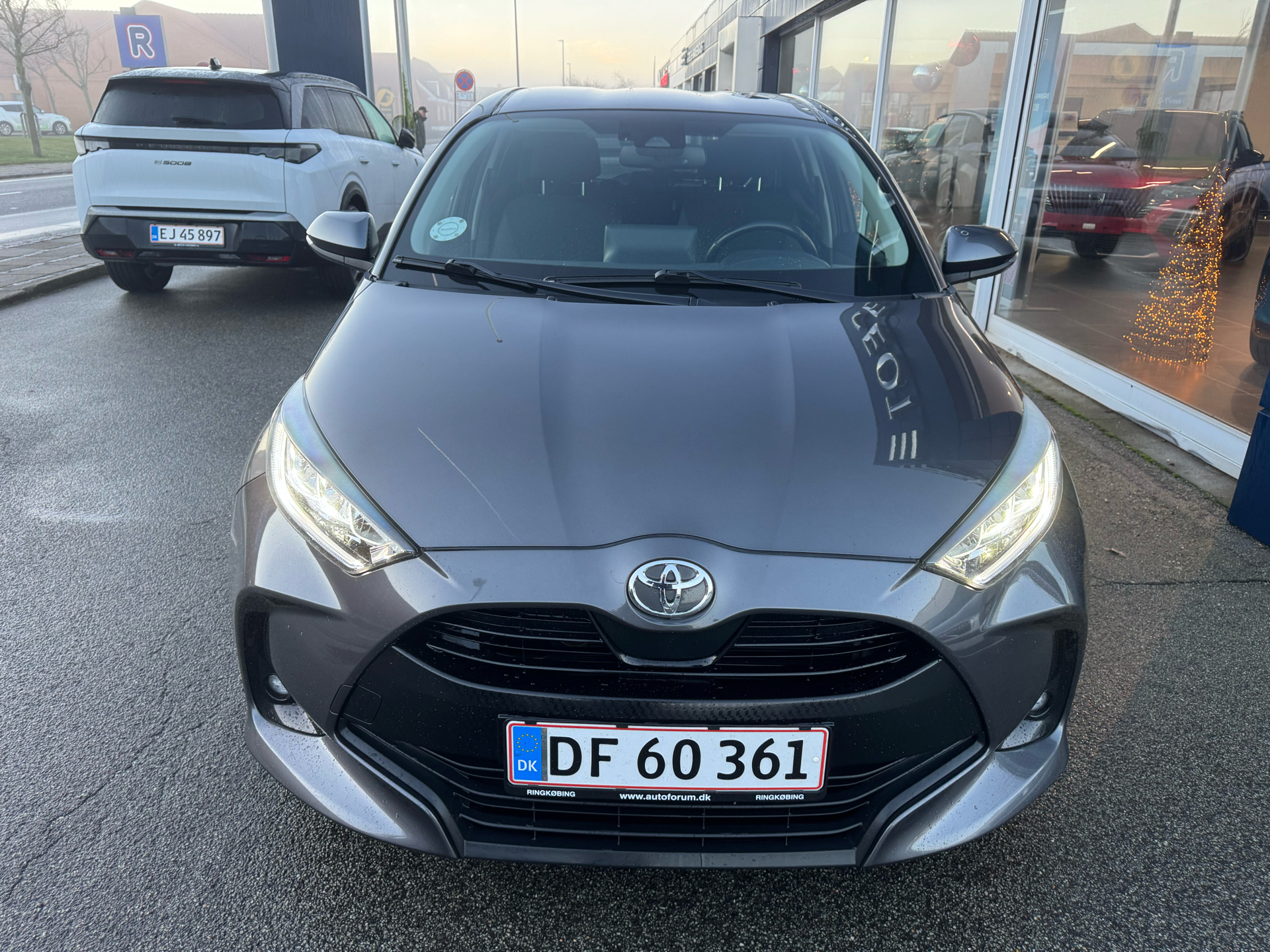 Toyota Yaris 1,5 VVT-I Active Technology & Design 125HK 5d 6g