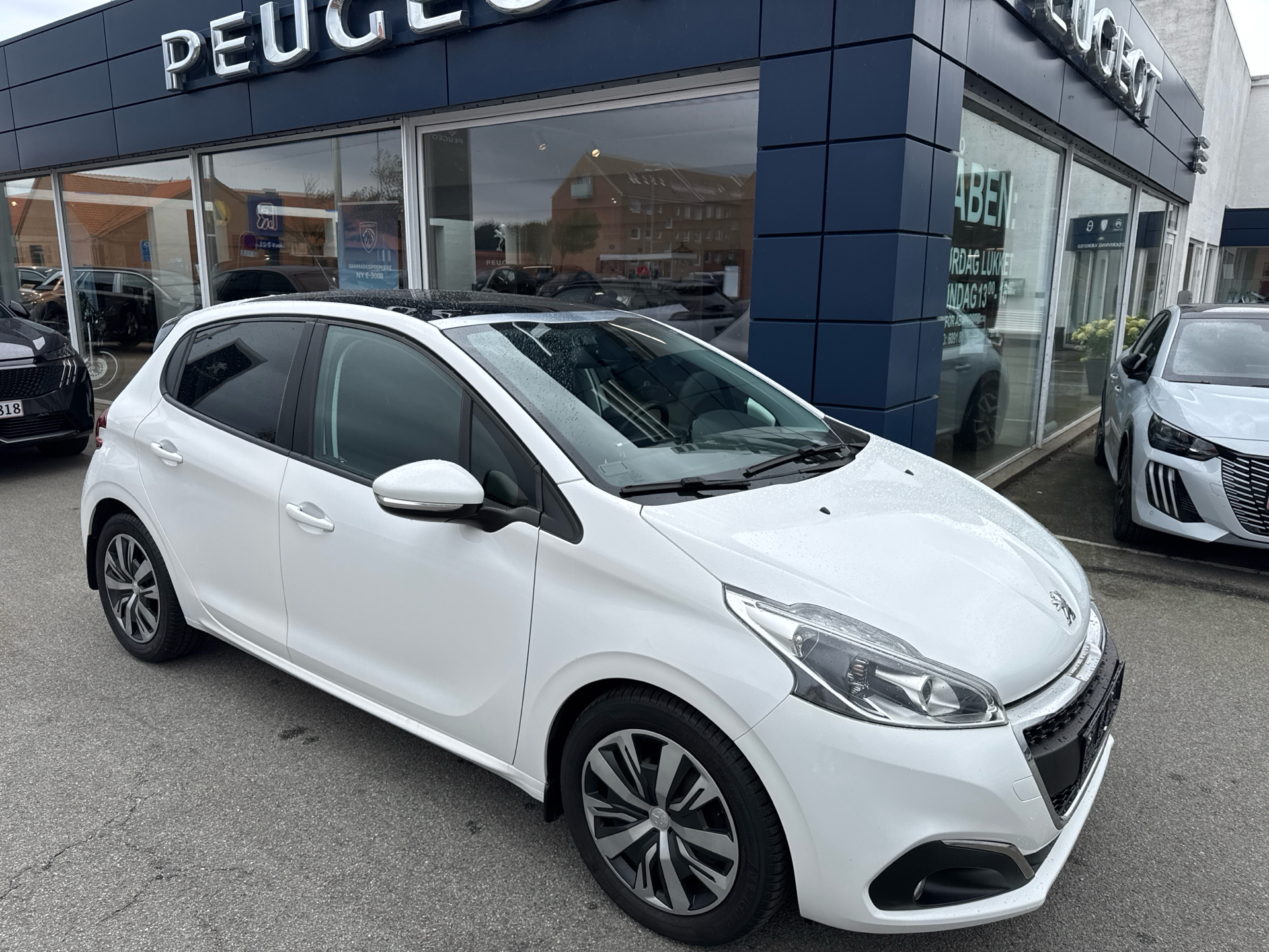 Peugeot 208 1,5 BlueHDi Signature+ 100HK 5d