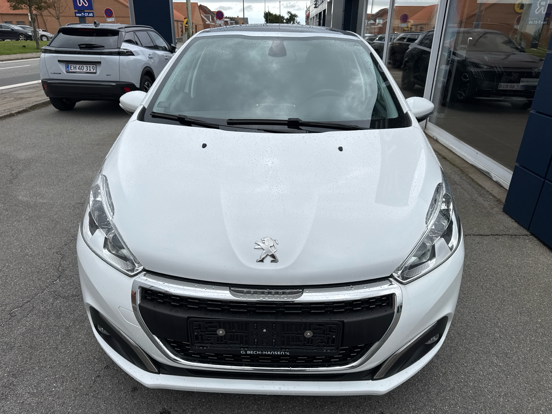 Peugeot 208 1,5 BlueHDi Signature+ 100HK 5d