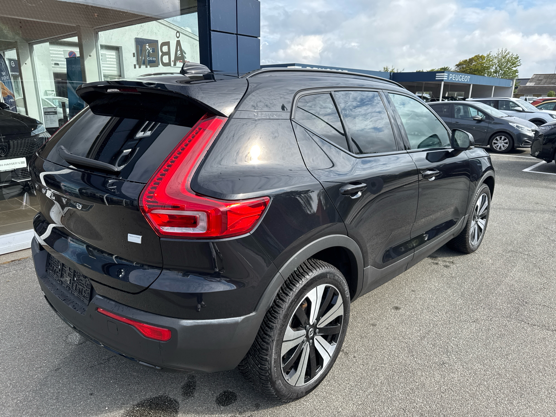 Volvo XC40 P6 Recharge Core 231HK 5d Aut.
