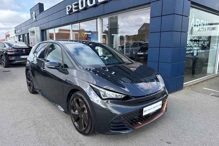 Grå Cupra Born fra 2023