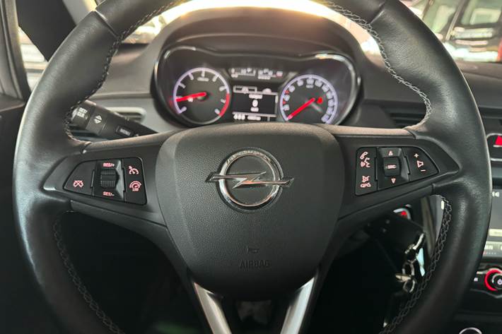 Grå Opel Corsa fra 2019