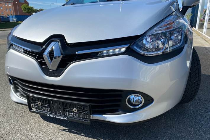 Sølv Renault Clio fra 2014