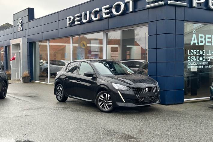 Sort Peugeot 208 fra 2020