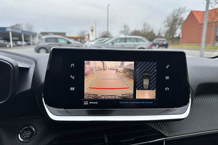 Sort Peugeot 208 fra 2020