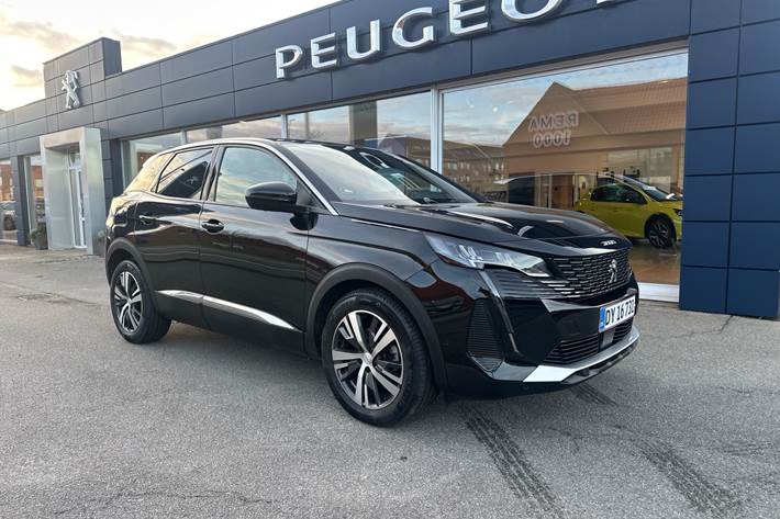 Sort Peugeot 3008 fra 2024 set udefra