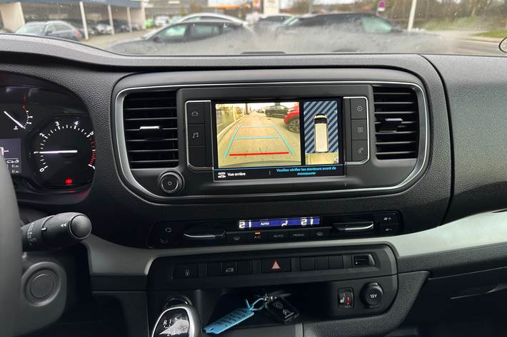 Hvid Peugeot Expert fra 2023