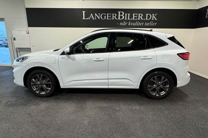 Hvid Ford Kuga fra 2021