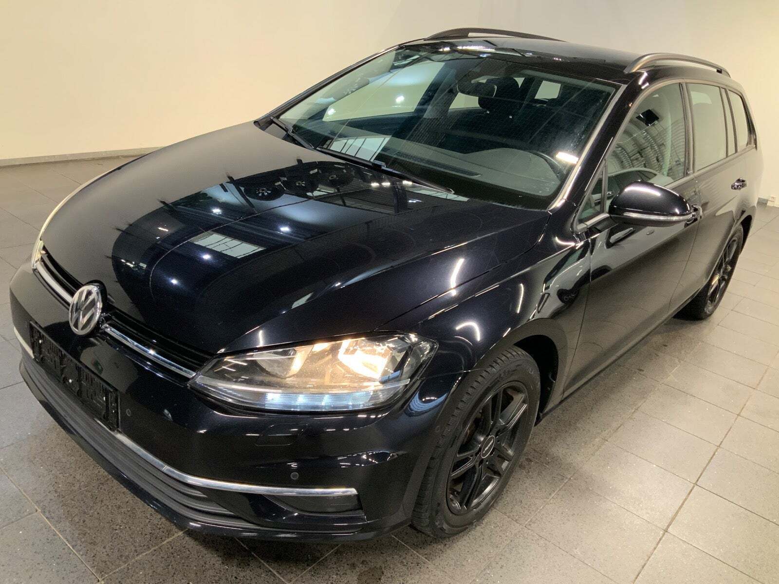 VW Golf VII 1,6 TDi 115 IQ.Drive Variant DSG