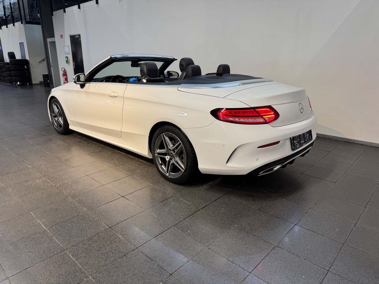 Mercedes C200 1,5 AMG Line Cabriolet aut.