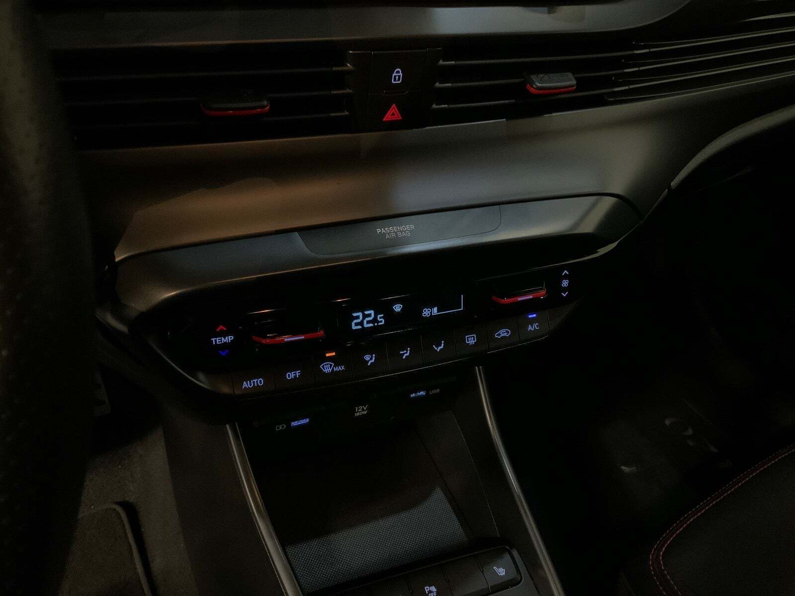 Sort Hyundai i20 fra 2022