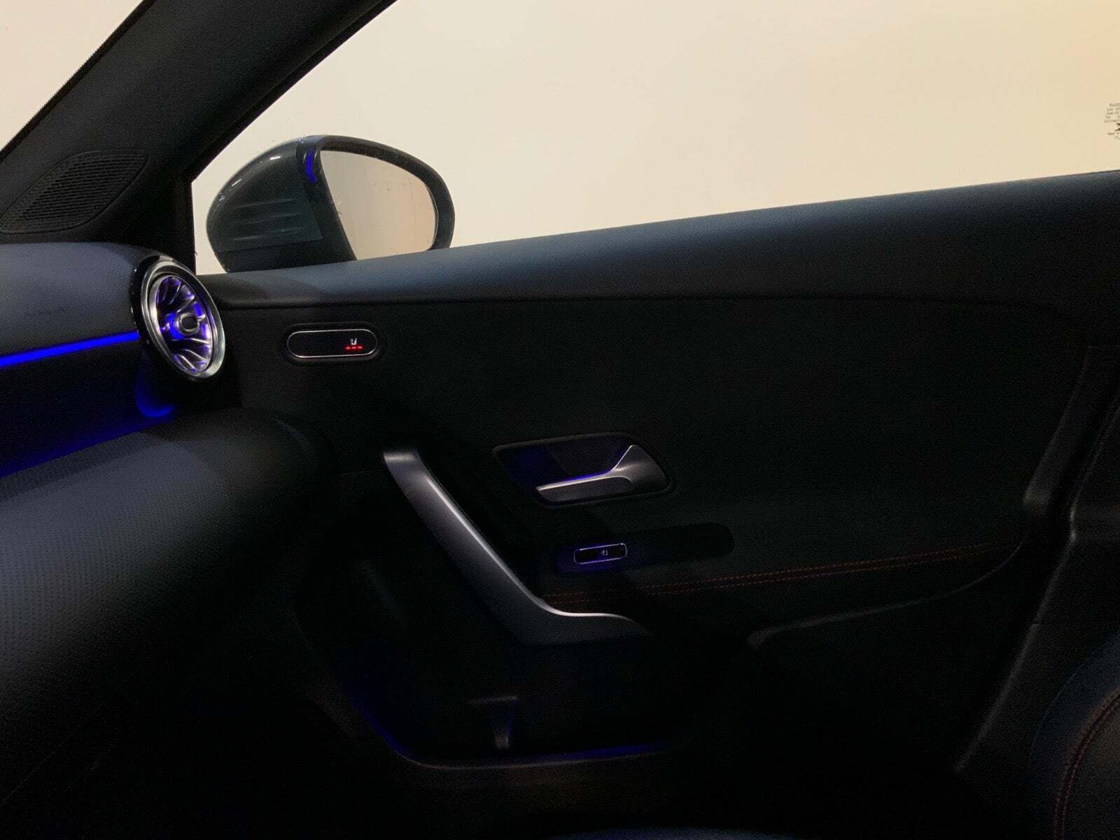 Grå Mercedes A220 d fra 2020