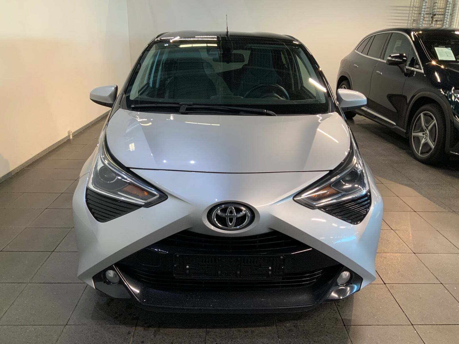 Toyota Aygo 1,0 VVT-i x-pression x-shift