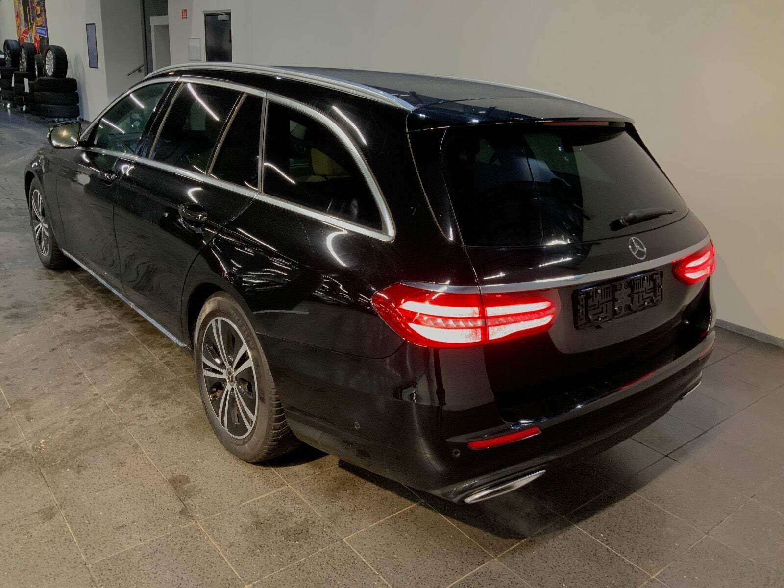 Mercedes E200 2,0 Avantgarde stc. aut.