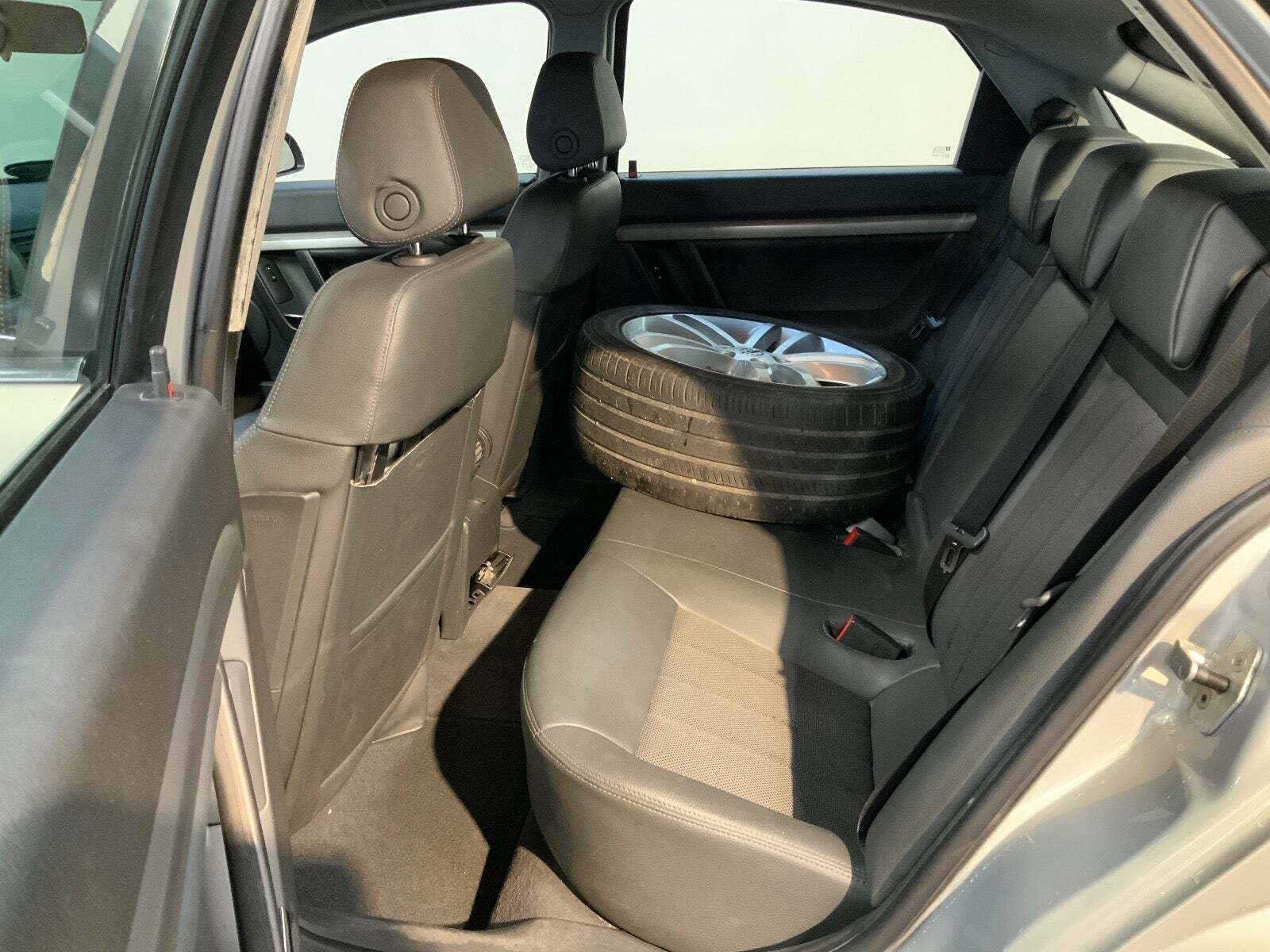 Opel Vectra 1,8 16V 140 Elegance