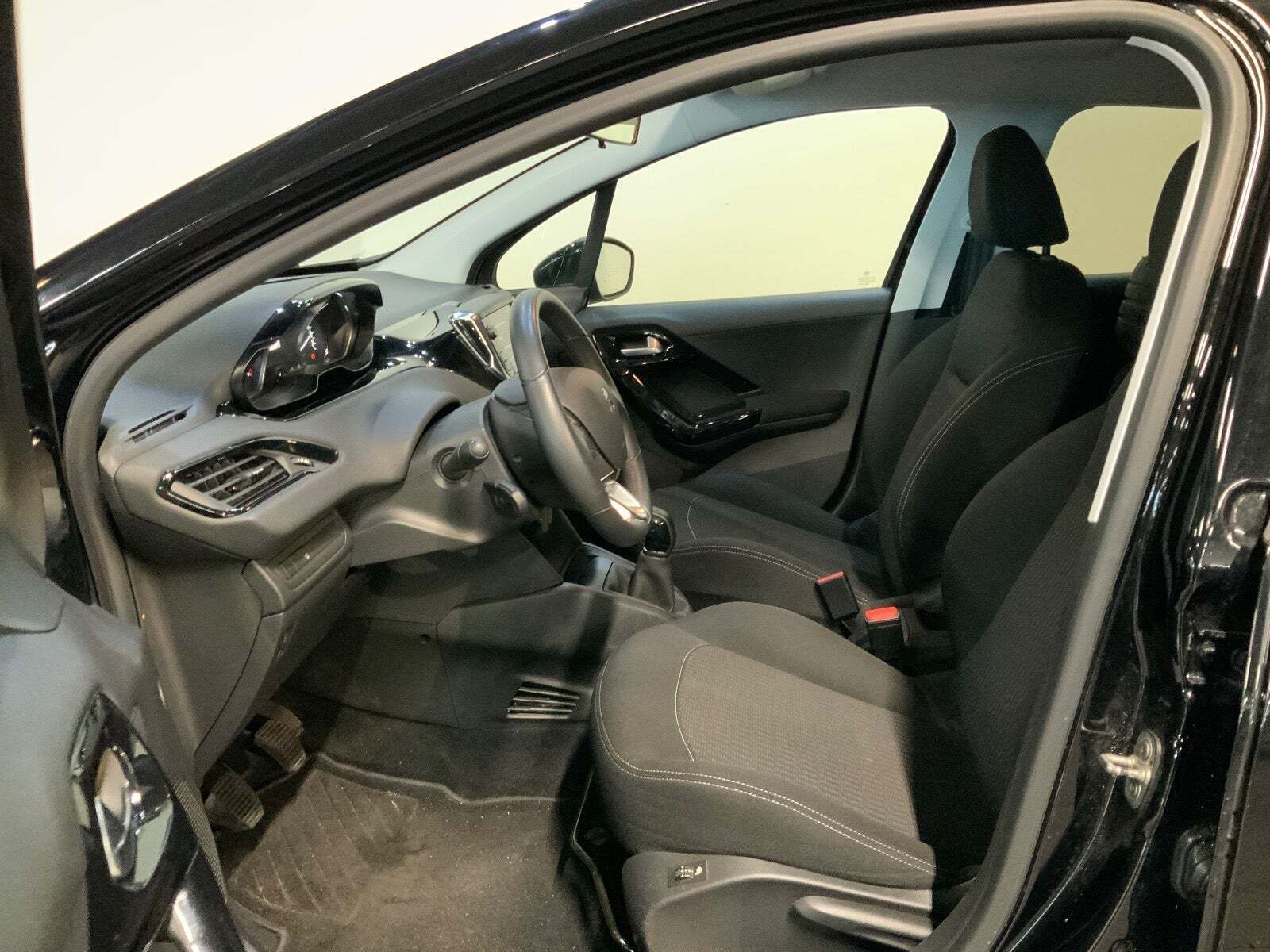 Peugeot 208 1,2 PureTech 82 Like+