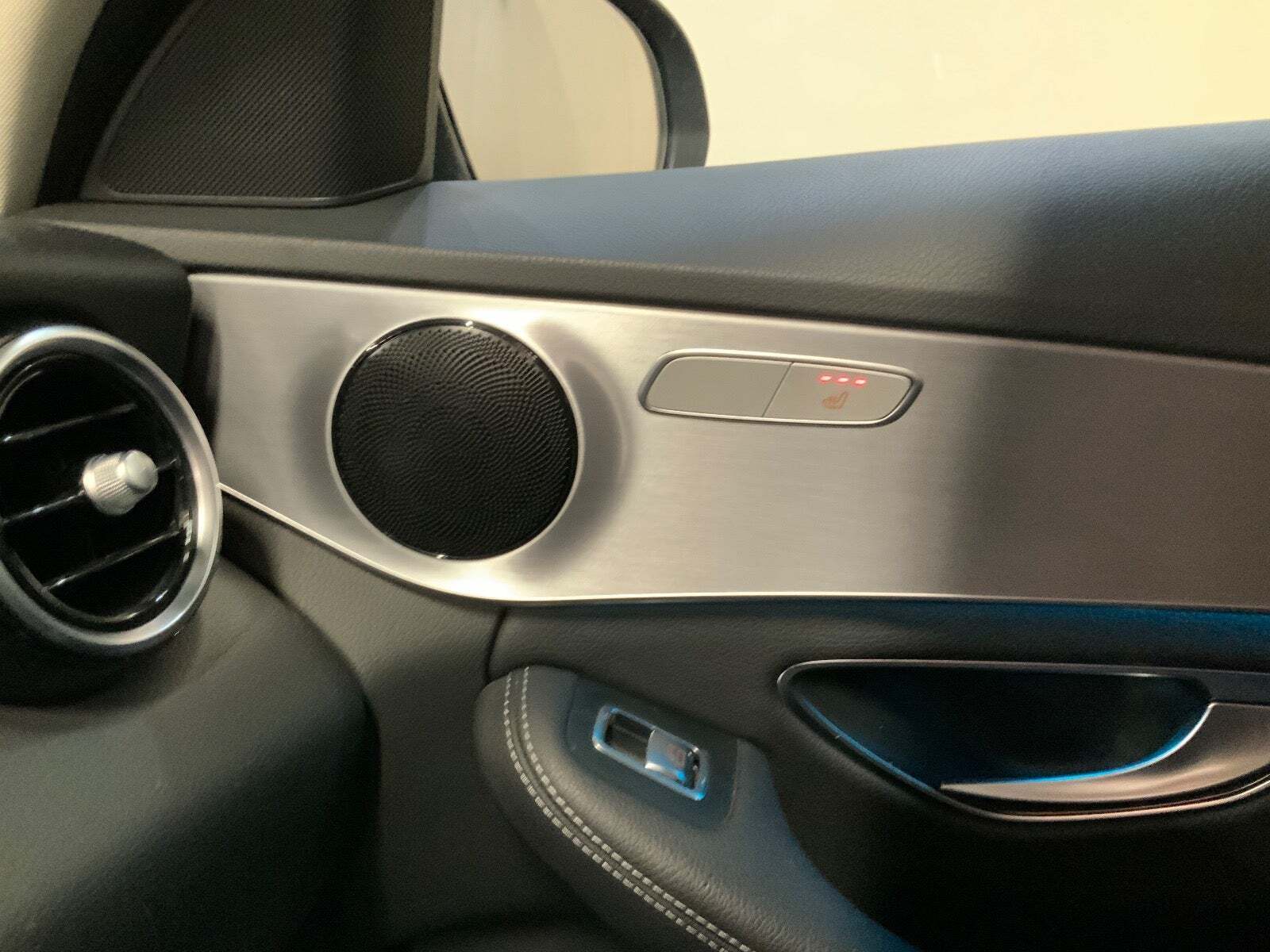 Grå Mercedes C200 fra 2018