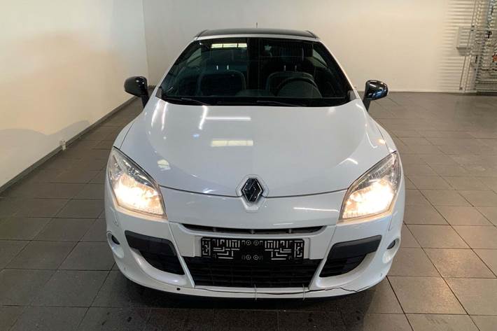Hvid Renault Megane III fra 2010