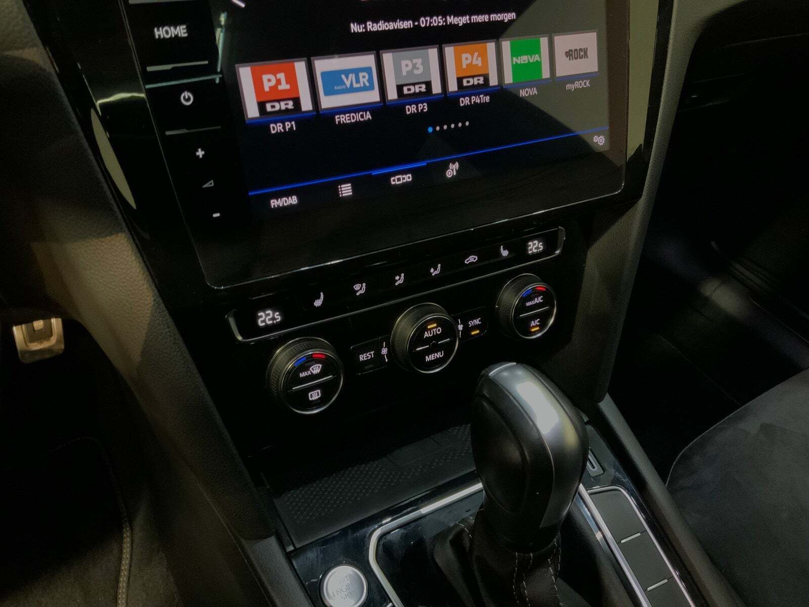 Grå VW Arteon fra 2020