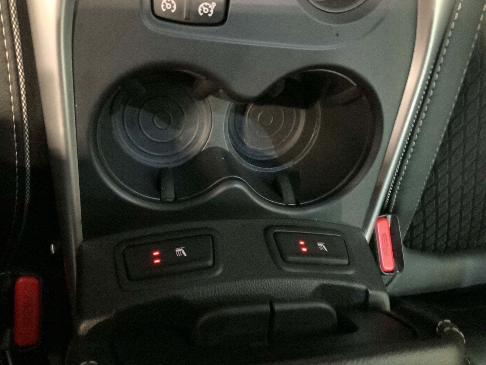 Grå Renault Kadjar fra 2020