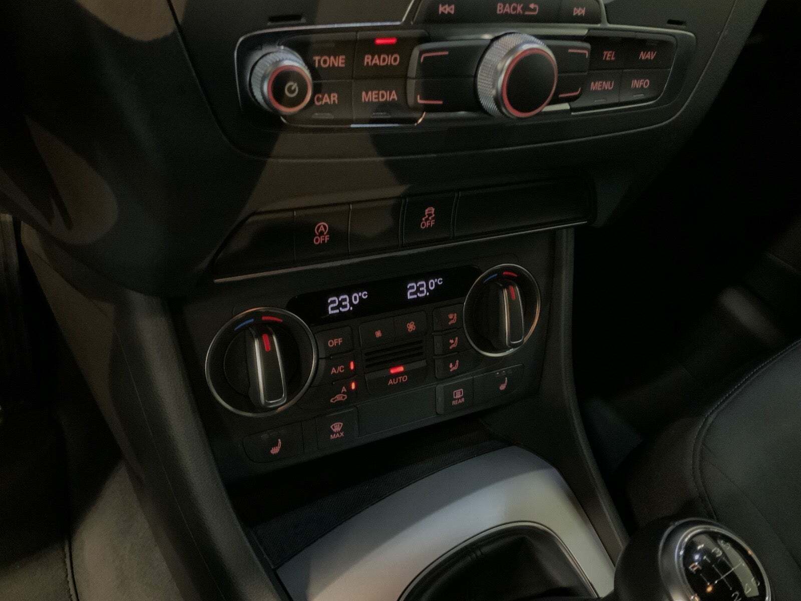 Sølv Audi Q3 fra 2018