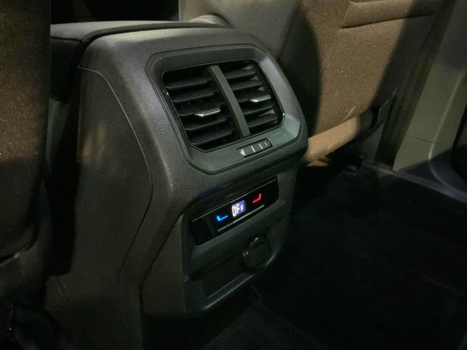 Hvid VW Tiguan fra 2022