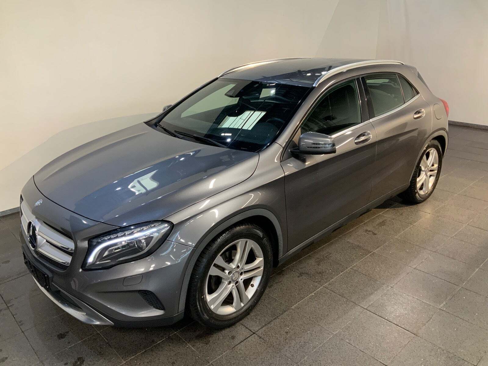 Mercedes GLA200 1,6