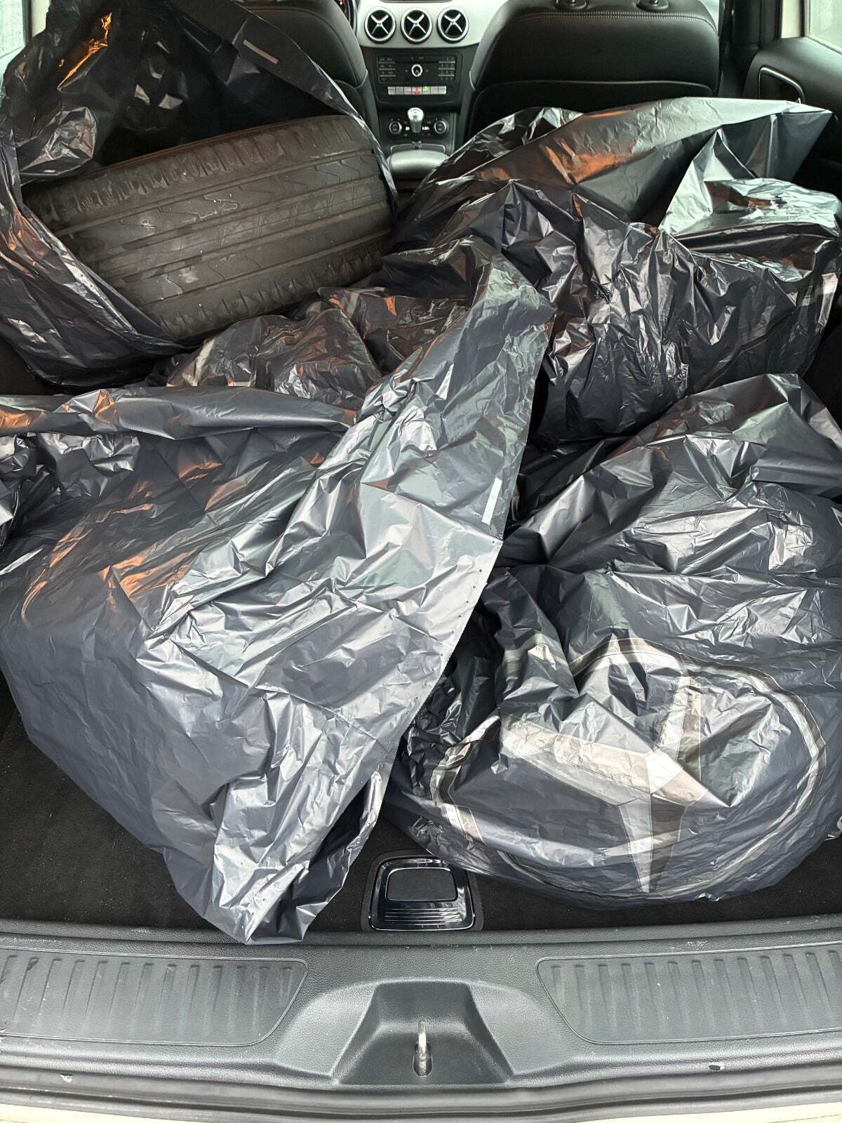 Hvid Mercedes B180 fra 2015