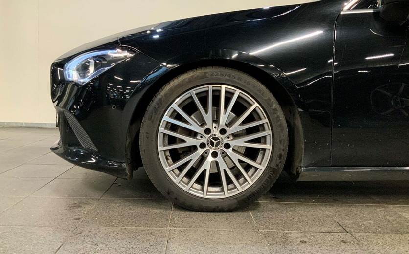 Mercedes CLA200