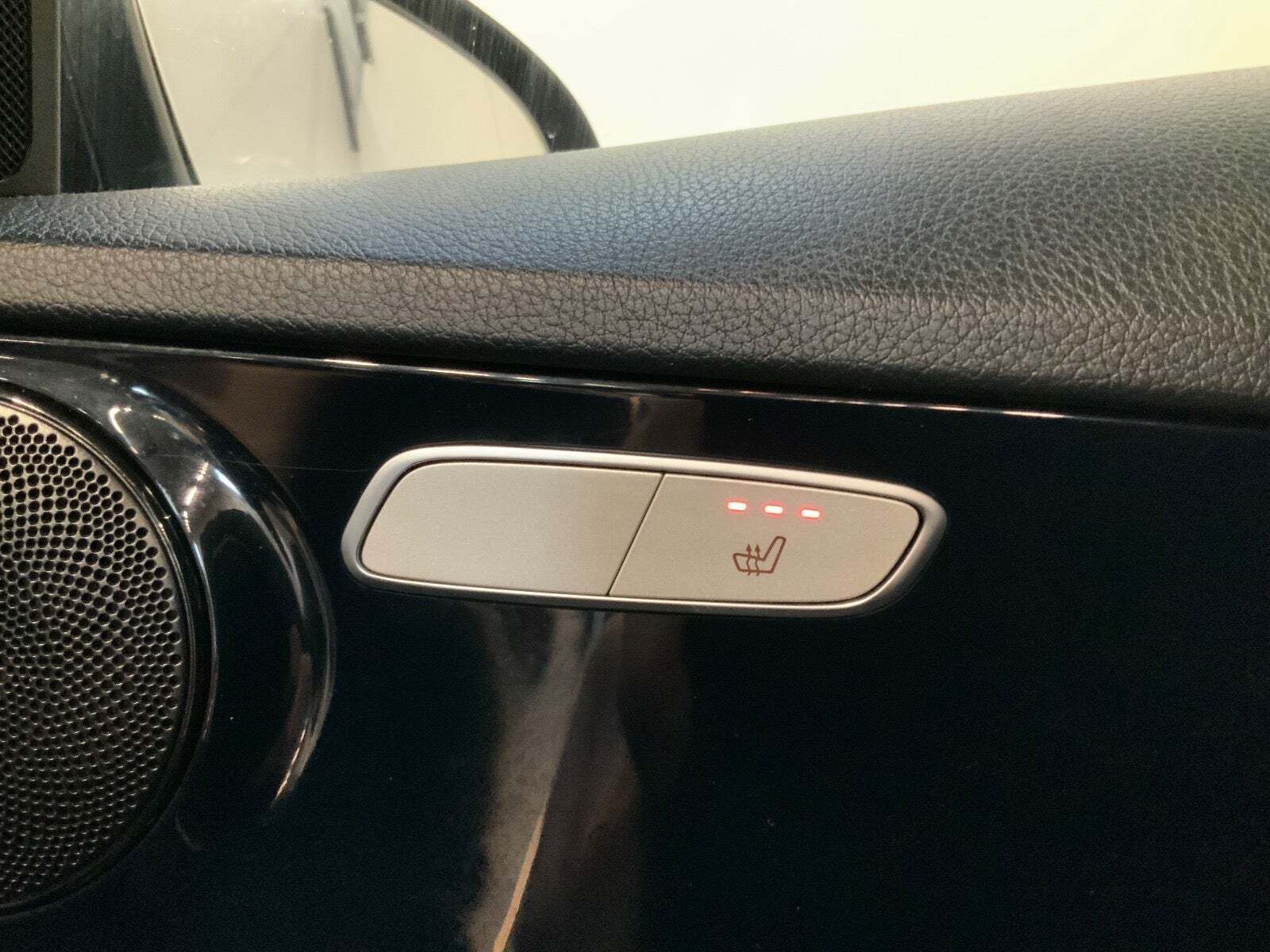 Sort Mercedes C220 d fra 2017