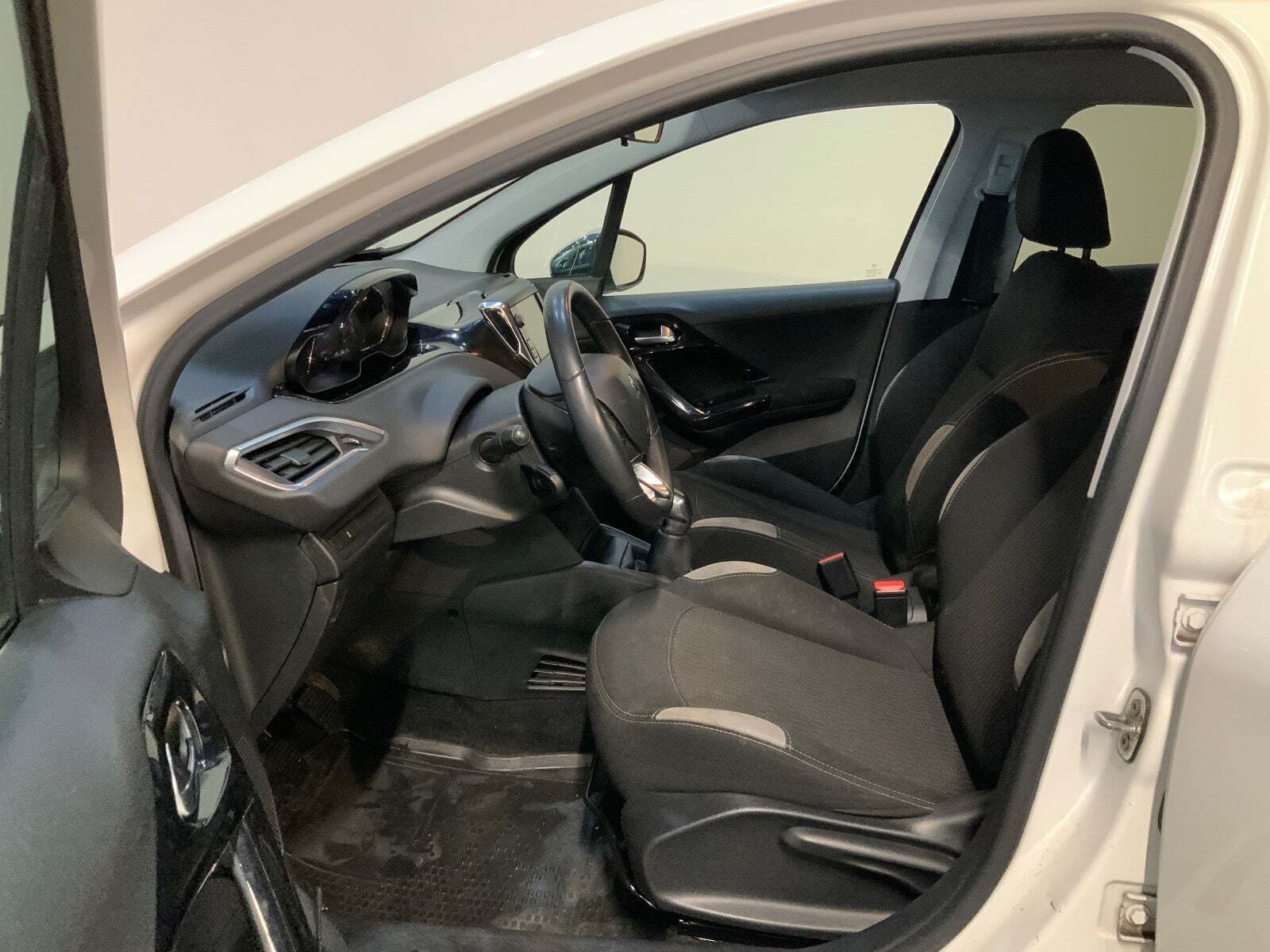 Peugeot 208 1,2 VTi Style