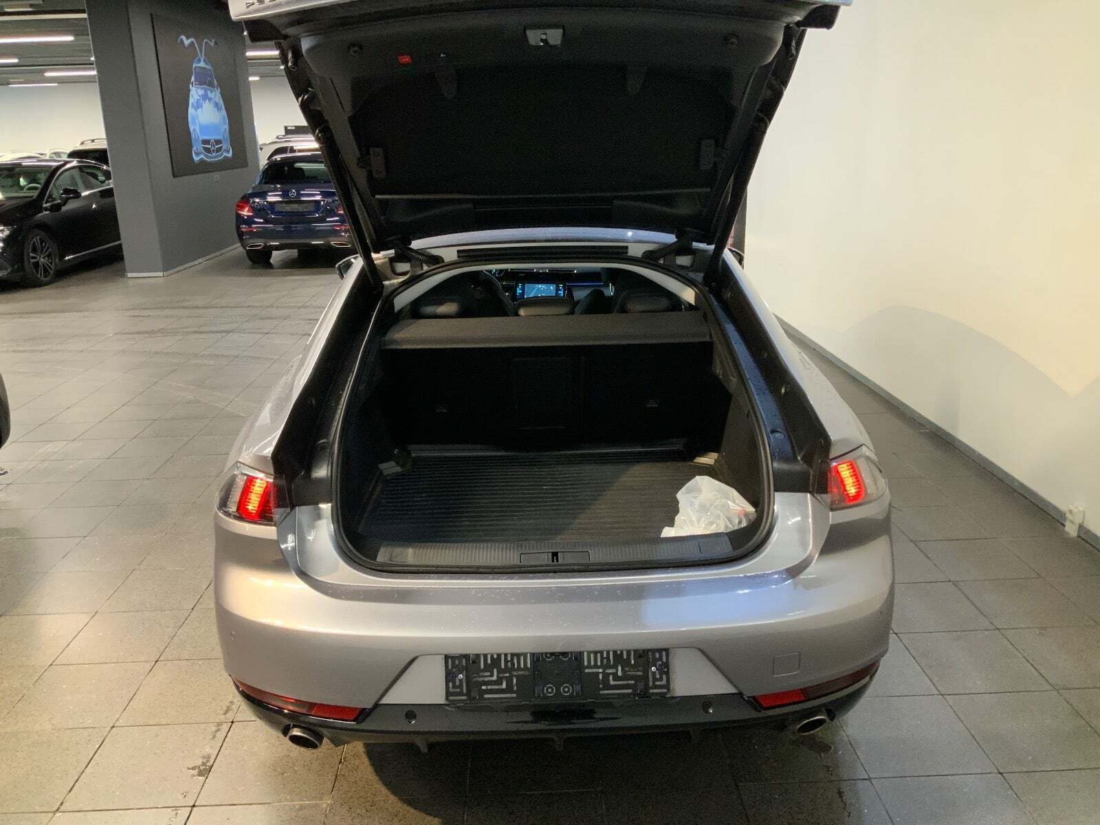 Peugeot 508 1,6 Hybrid Allure Pack EAT8