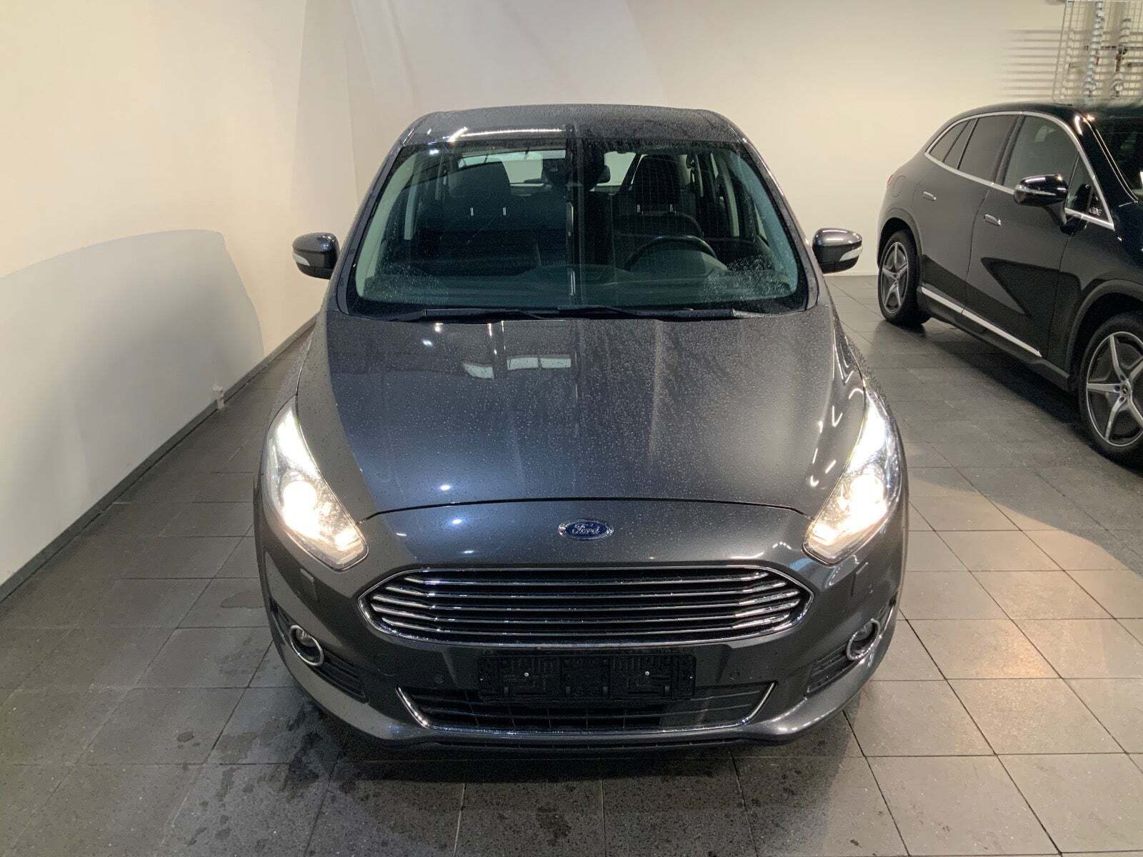 Ford S-MAX 2,0 EcoBlue Titanium 7prs