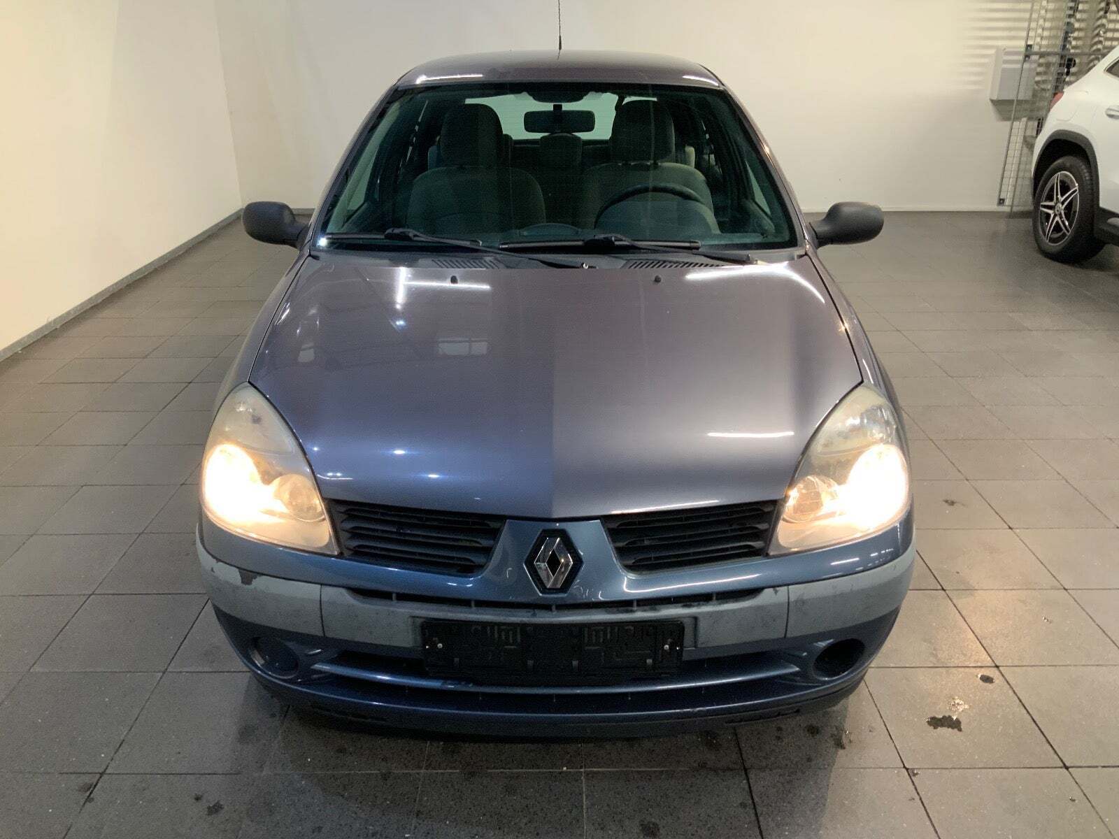 Renault Clio III 1,2 16V Basic