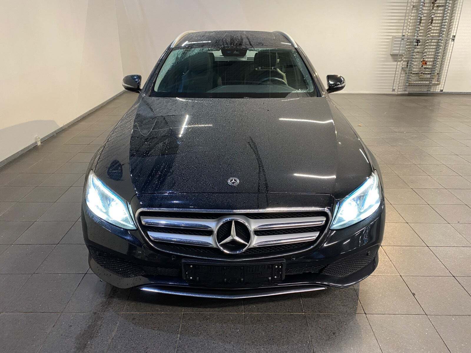 Mercedes E220 d 2,0 Avantgarde stc. aut.