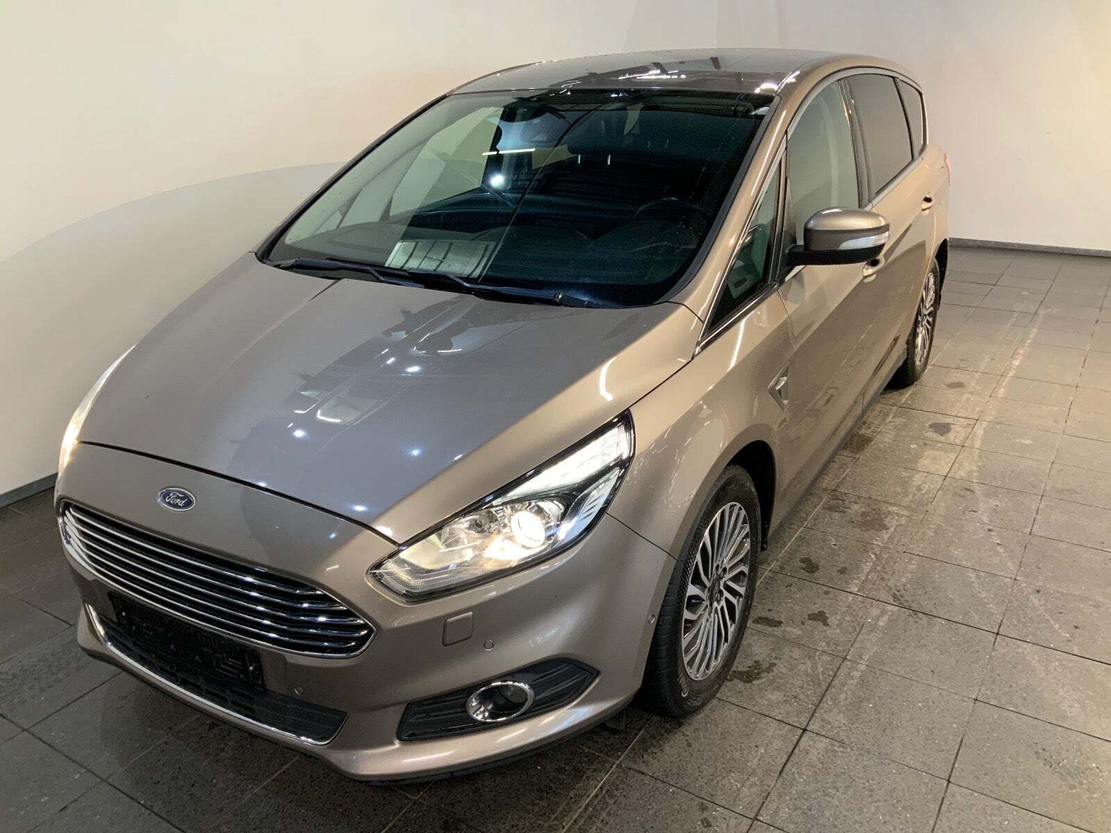 Ford S-MAX 2,0 EcoBlue Titanium aut. 7prs