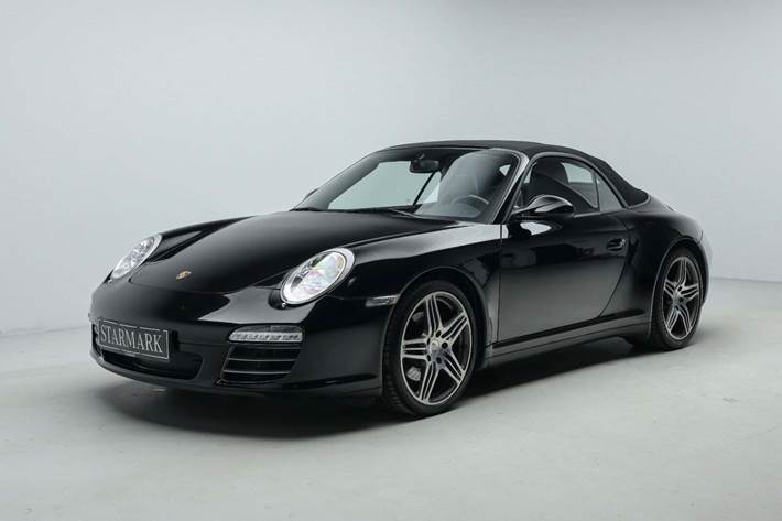 Sort Porsche 911 Carrera 4S fra 2009 set udefra