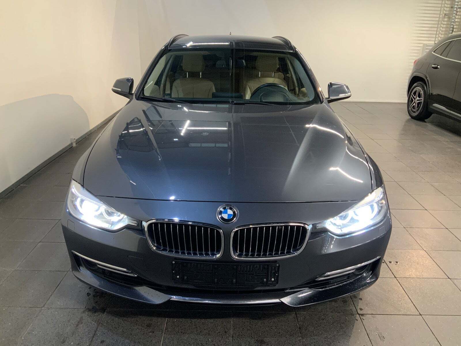 BMW 328i 2,0 Touring aut.