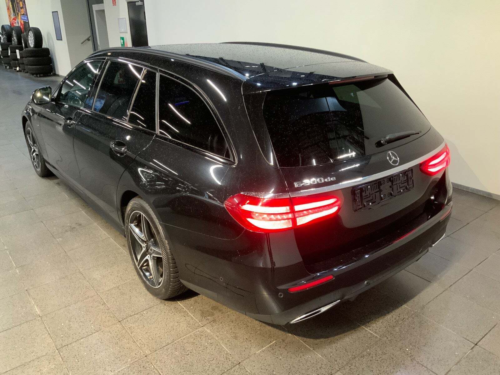 Mercedes E300 de 2,0 AMG Line stc. aut.