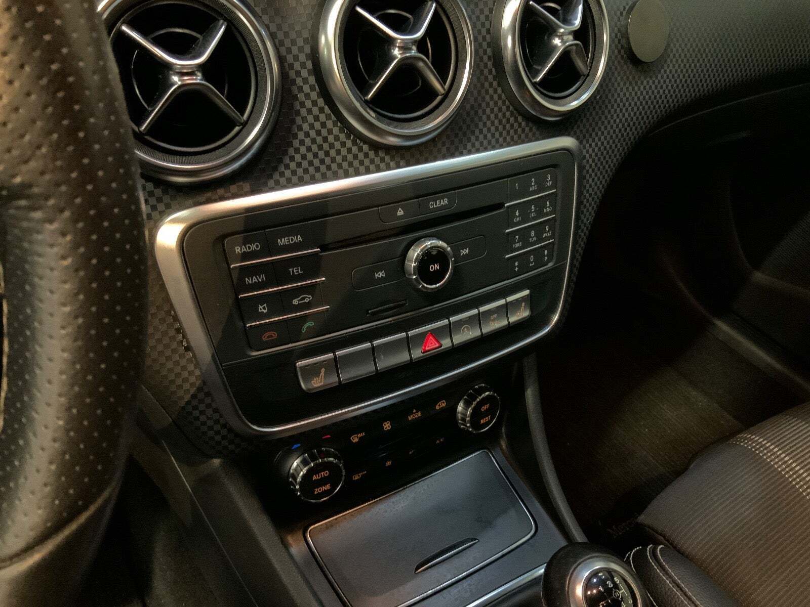 Sort Mercedes A180 d fra 2017