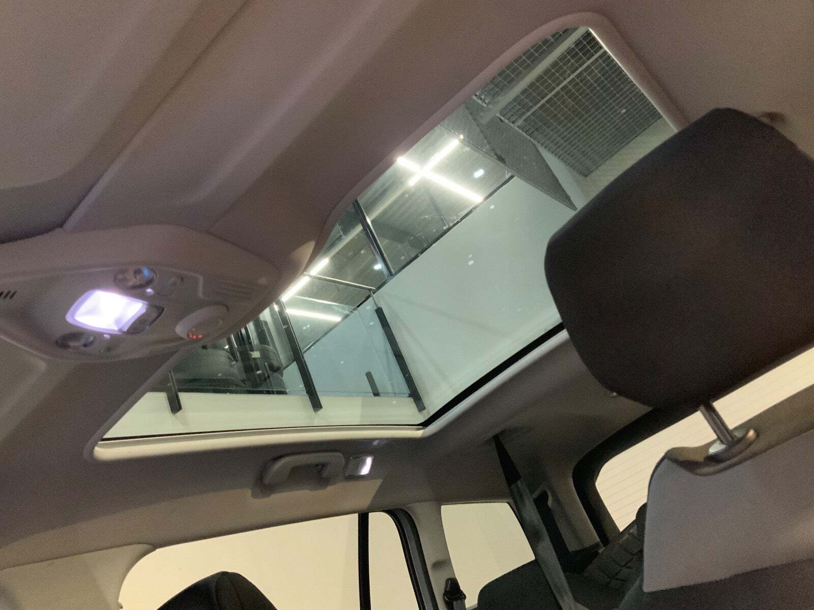 Sølv Citroën Grand C4 Picasso fra 2015