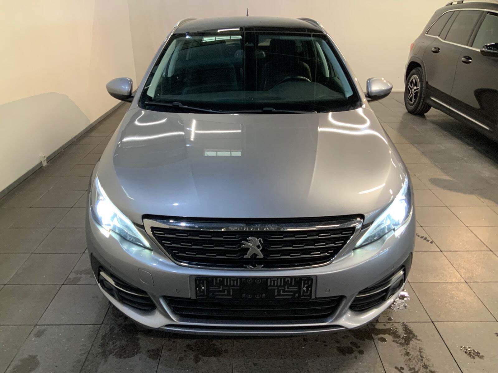 Peugeot 308 1,6 BlueHDi 120 Allure Sky SW