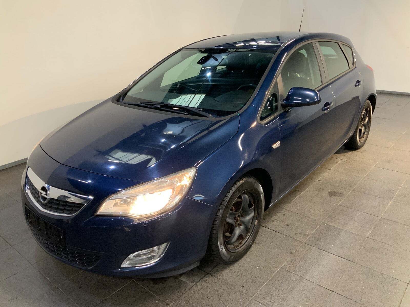 Opel Astra 1,6 Enjoy
