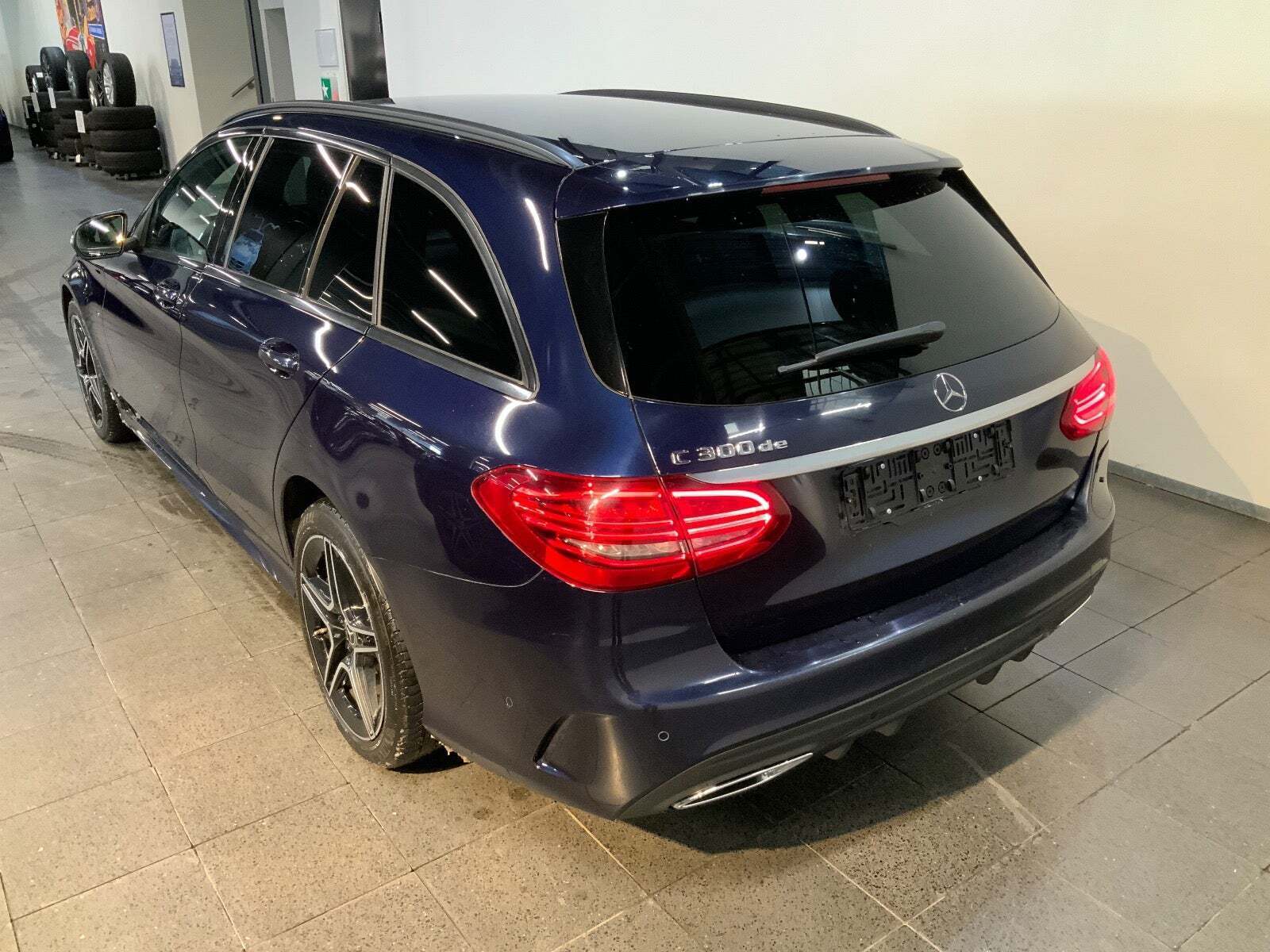 Mercedes C300 de 2,0 AMG Line Night Edition stc. aut.