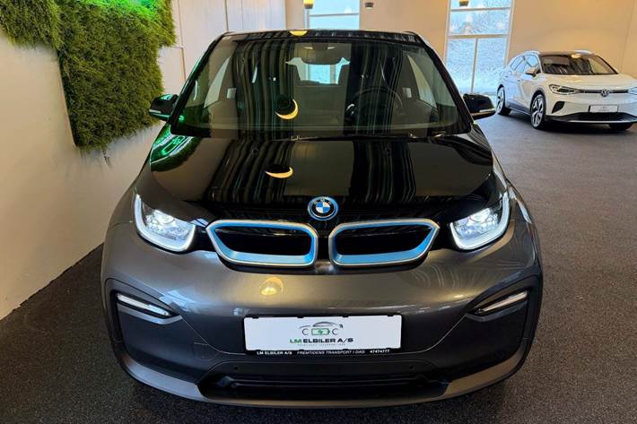 Grå BMW i3 fra 2022
