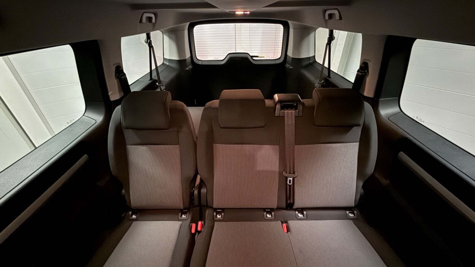 Sort Citroën ë-SpaceTourer fra 2023