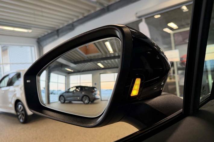 Grå Skoda Enyaq fra 2024